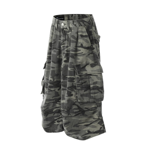 Fashion camouflage shorts